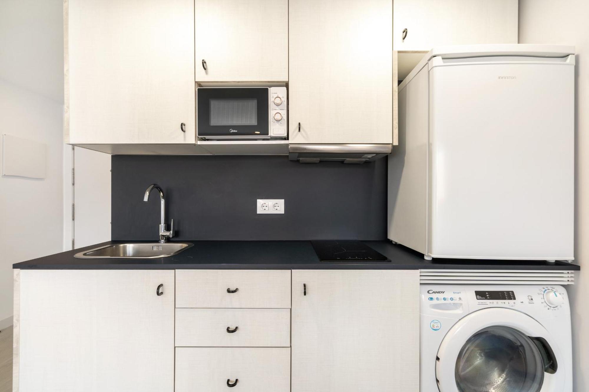 Madriver Apartamentos Reformados Con Parking Gratuito Eksteriør bilde