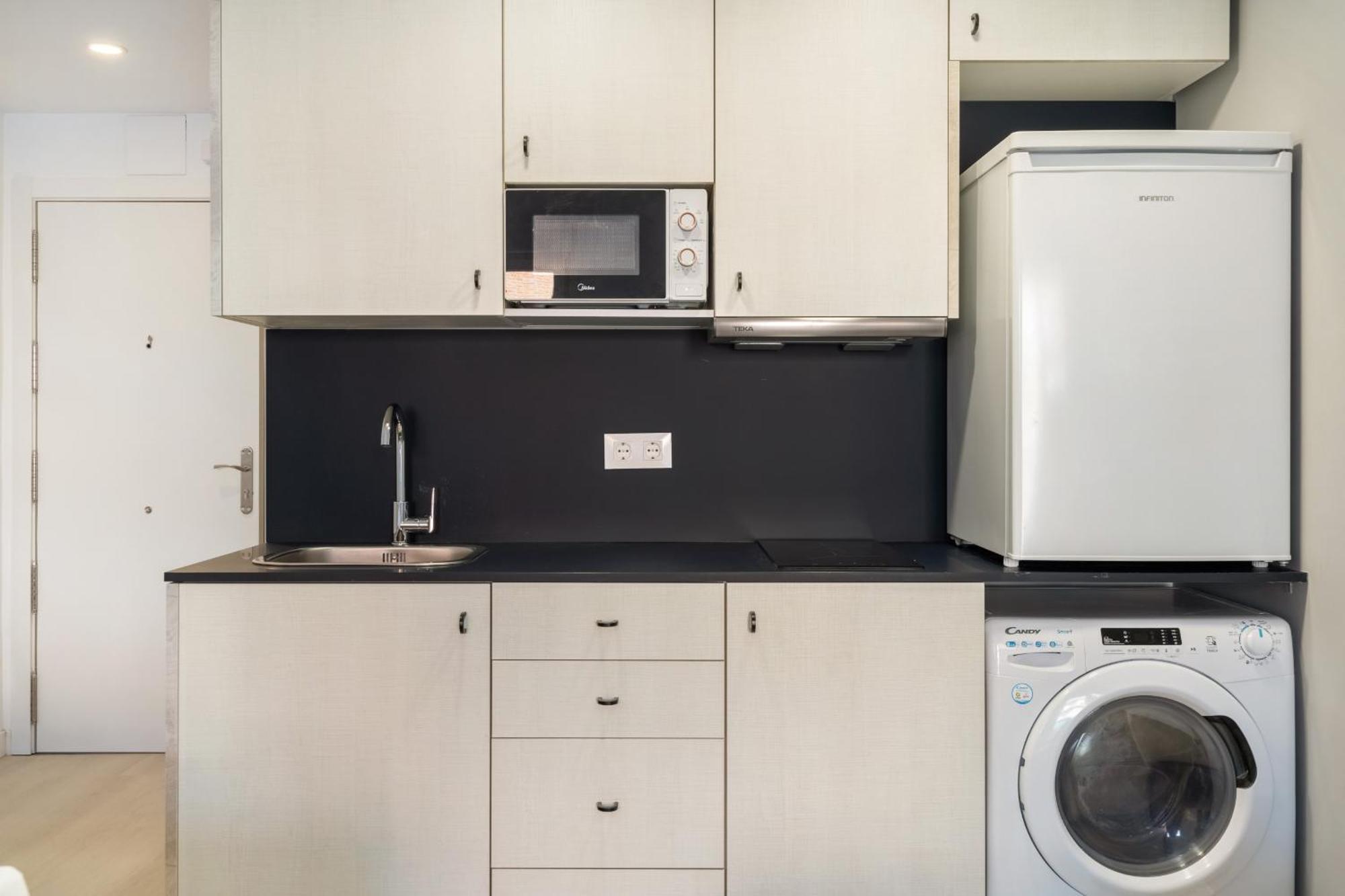 Madriver Apartamentos Reformados Con Parking Gratuito Eksteriør bilde